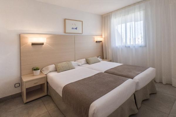 Apartaments CYE Salou 6