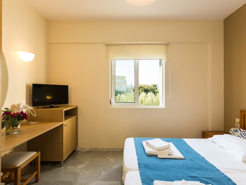 Radamanthys Apartments 50