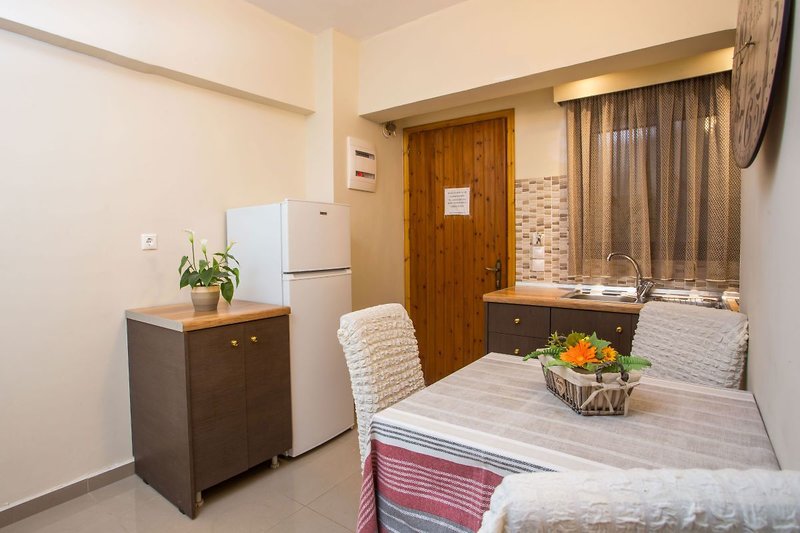 Lyristis Hotel Studios and Apartments 5