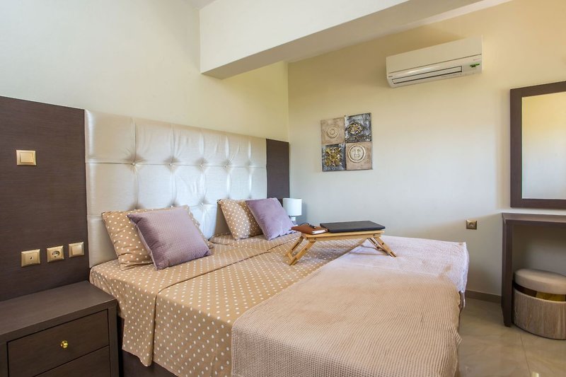 Lyristis Hotel Studios and Apartments 15