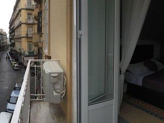MB95 - Mezzocannone Luxurious Bed&Breakfast