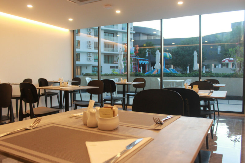 Wyndham La Vita Phuket 13