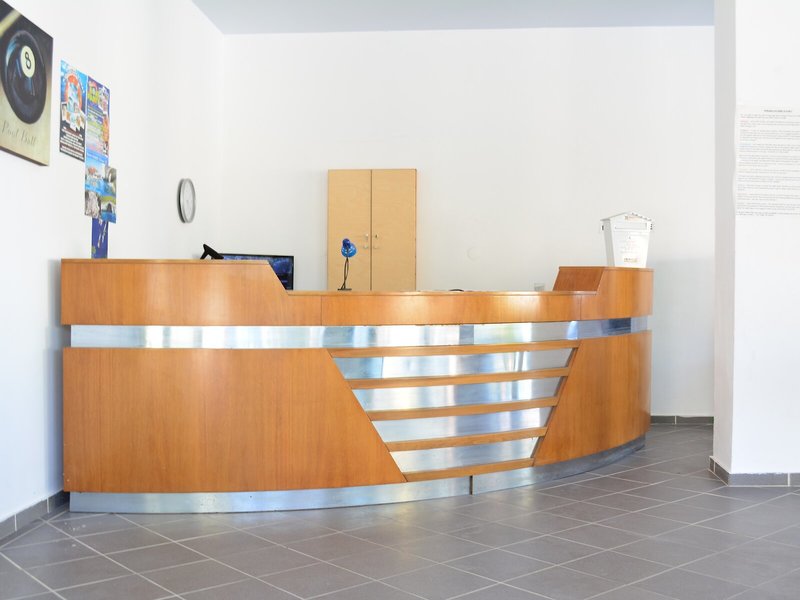 Cavos Beach House 11