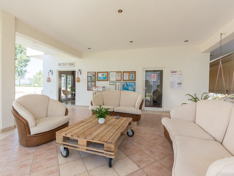 Cavos Beach House 15