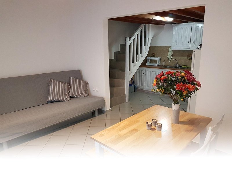 Madres Studios & Apartments 2
