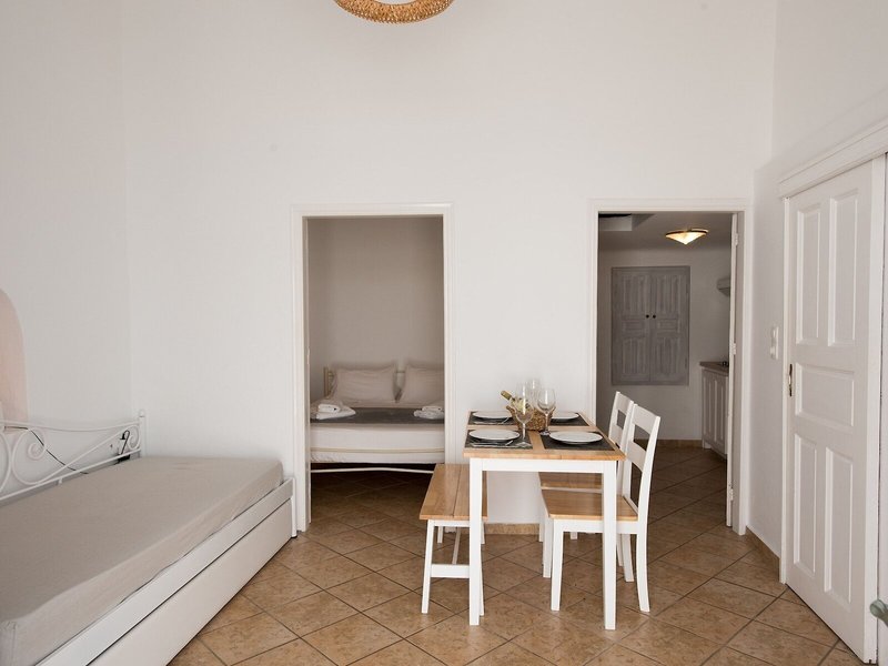 Madres Studios & Apartments 19