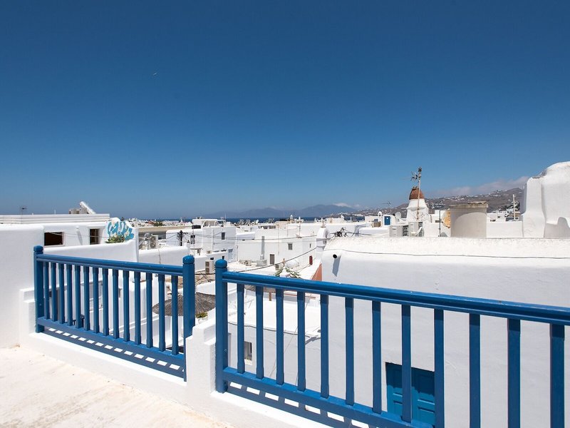 Madres Studios & Apartments 25