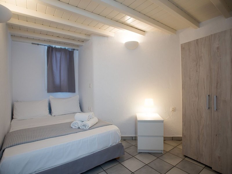 Madres Studios & Apartments 26