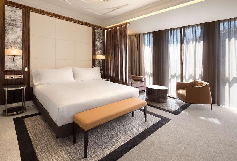 DoubleTree By Hilton A Coruña 5