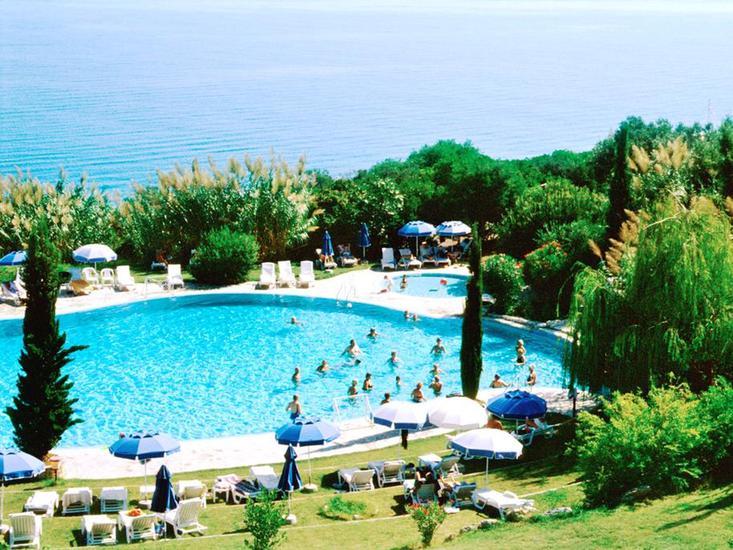 Sunrise Village Beach Hotel 4
