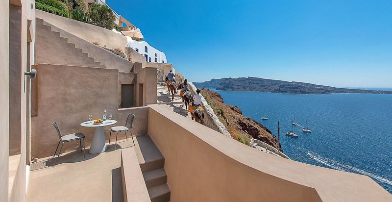 Old Castle Oia 7