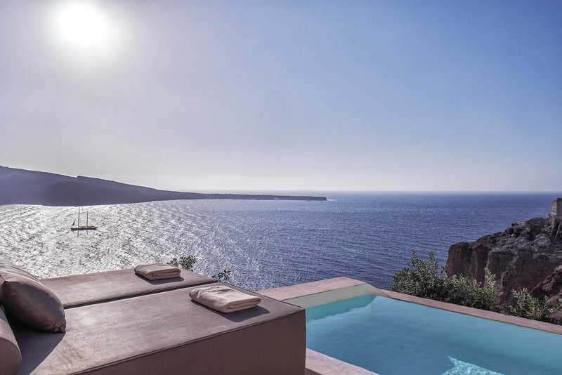 Old Castle Oia 11