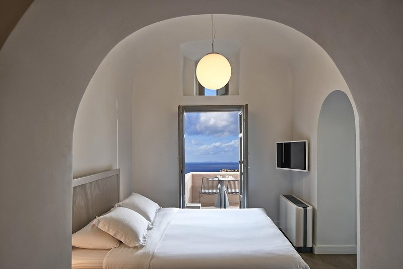 Old Castle Oia 13
