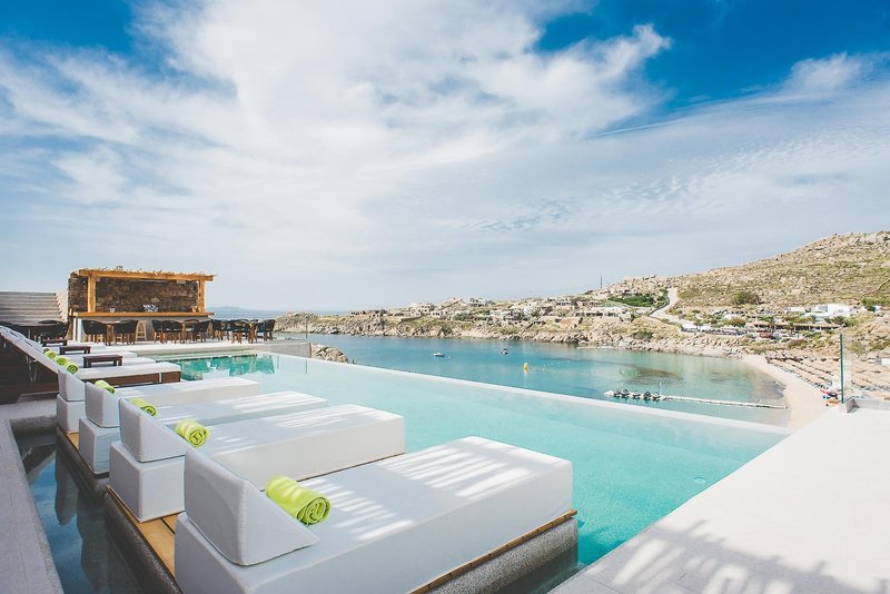 Super Paradise Suites 3