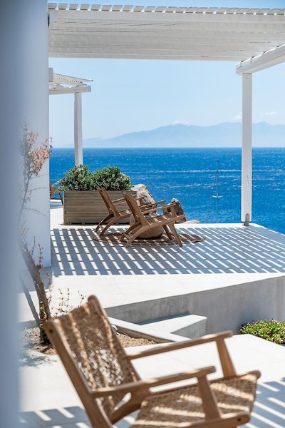 Super Paradise Suites 8