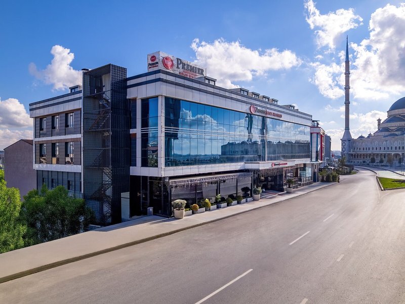 Menalo Suites Express Istanbul Airport 2