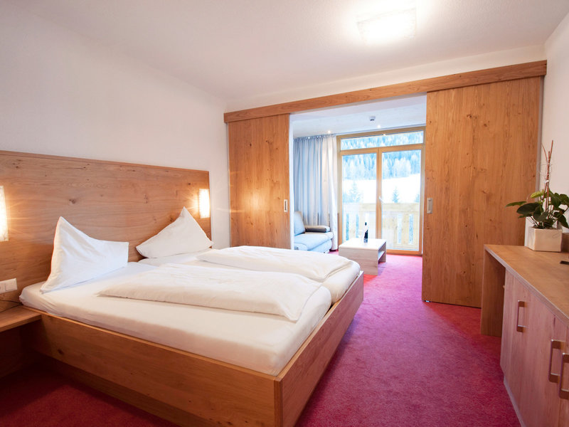 Erlebnishotel Fendels 38