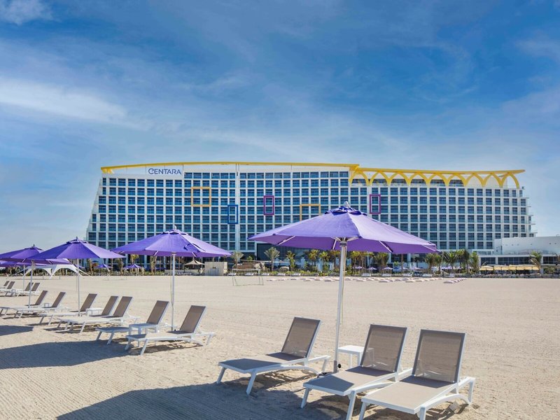 Centara Mirage Beach Resort 2