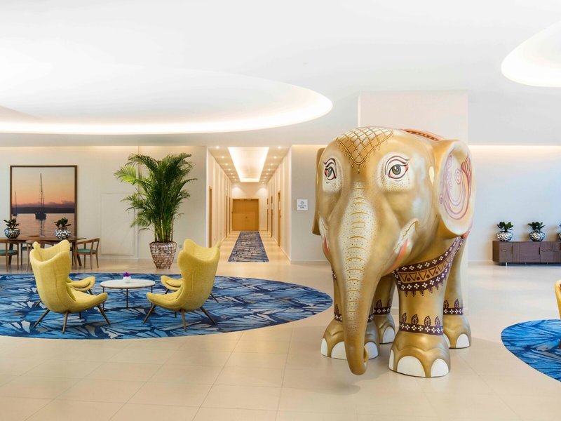 Centara Mirage Beach Resort 13