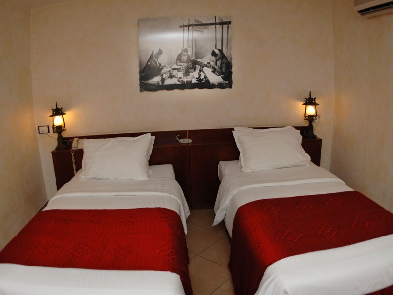 Al Liwan Suites Hotel 39