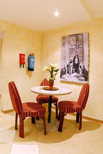 Al Liwan Suites Hotel 42