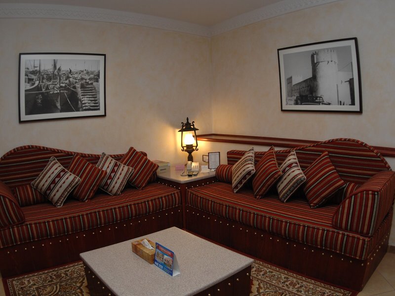 Al Liwan Suites Hotel 44