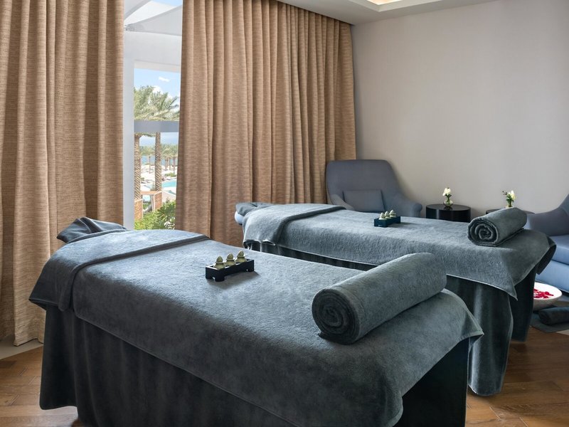 Address Fujairah Beach Resort 14