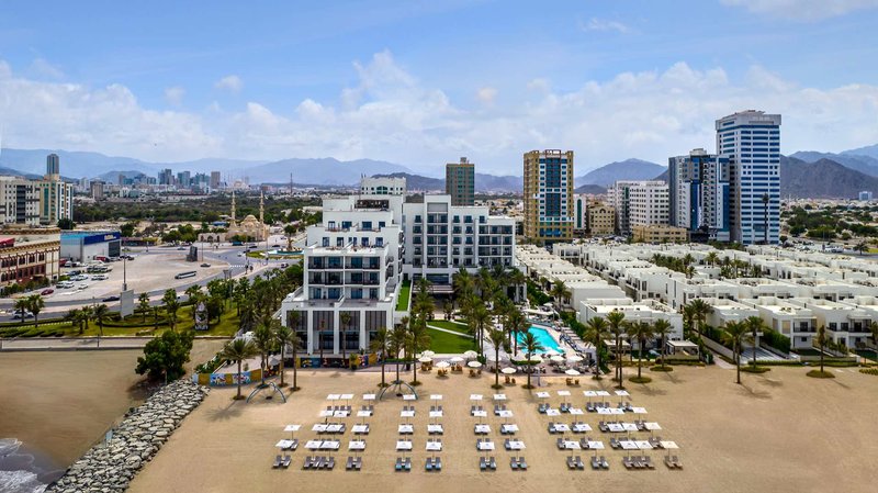 Palace Fujairah Beach Hotel 3