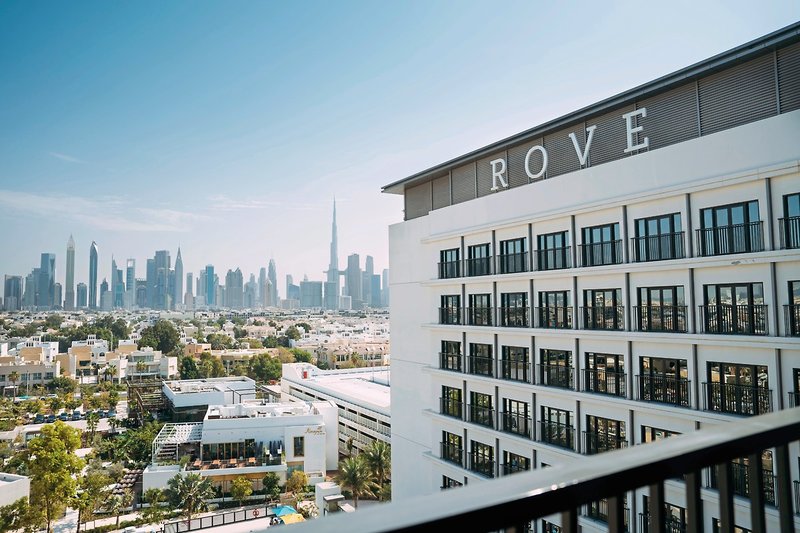 Rove La Mer Beach 13