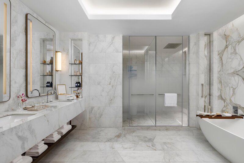 Atlantis The Royal 32