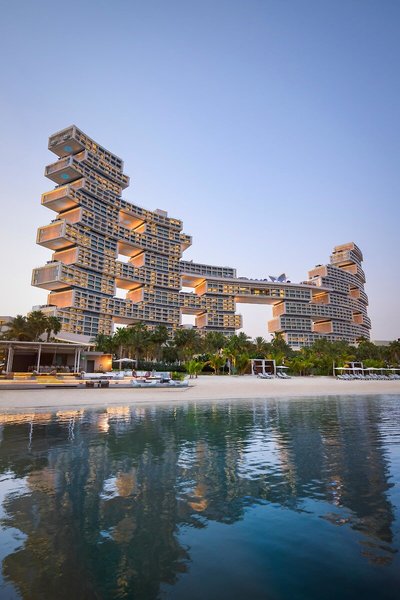 Atlantis The Royal 8