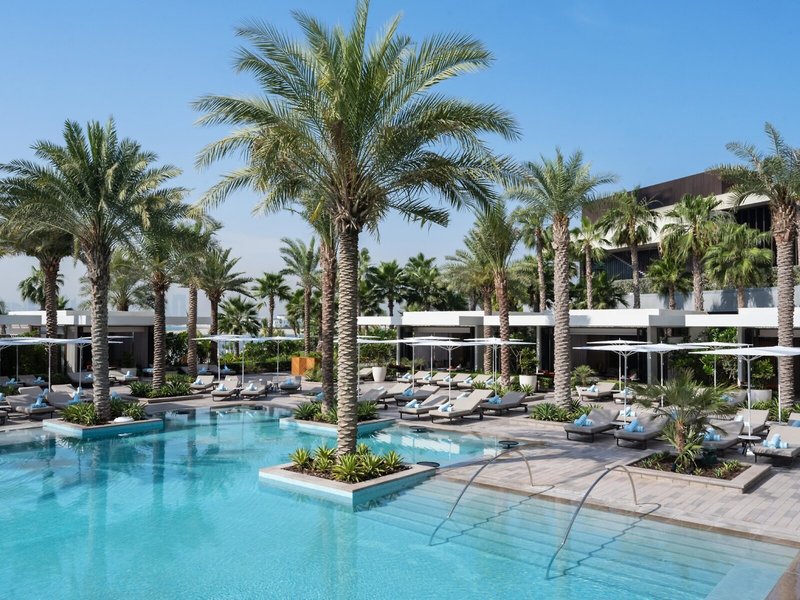 Atlantis The Royal 16