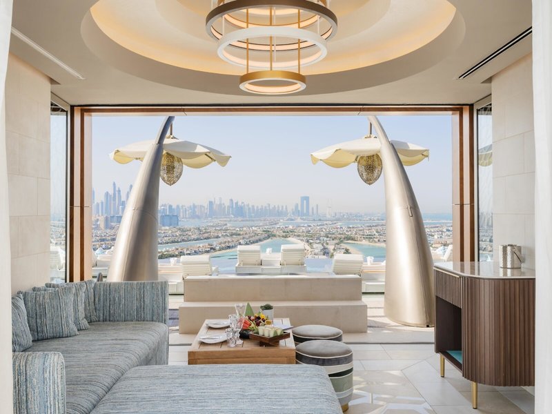 Atlantis The Royal 32