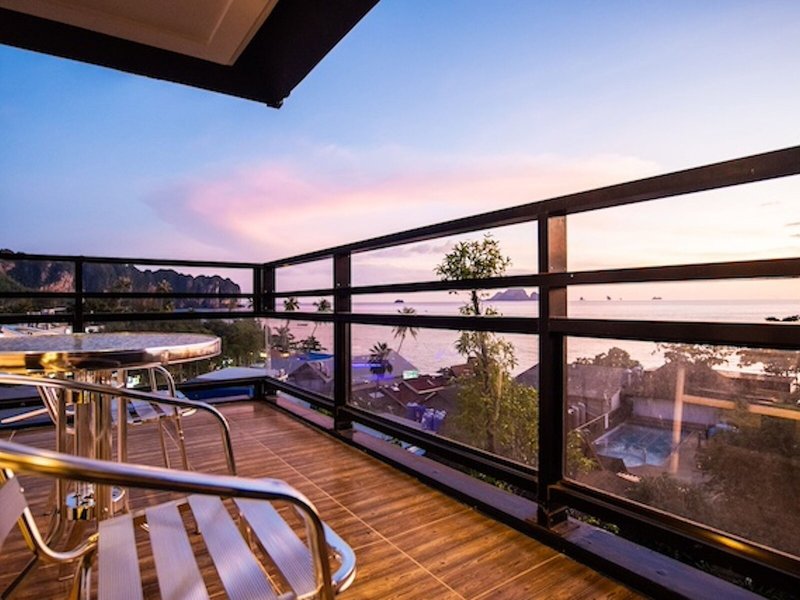 Beach Terrace 3