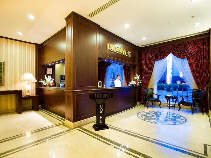 Latanya Palm Hotel 11