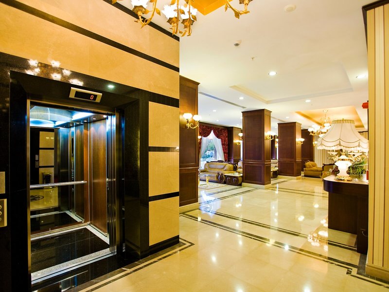 Latanya Palm Hotel 16