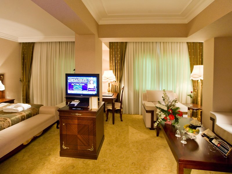 Latanya Palm Hotel 35