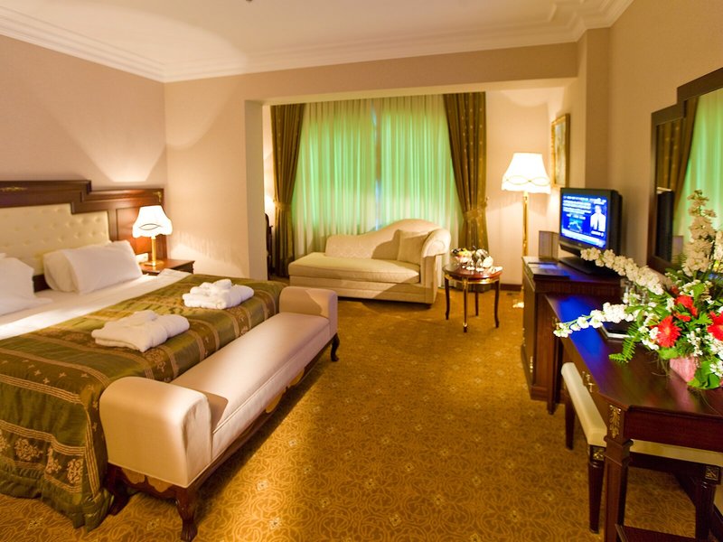 Latanya Palm Hotel 40