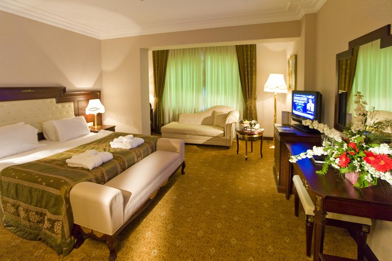 Latanya Palm Hotel 5