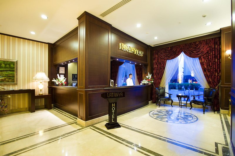 Latanya Palm Hotel 7