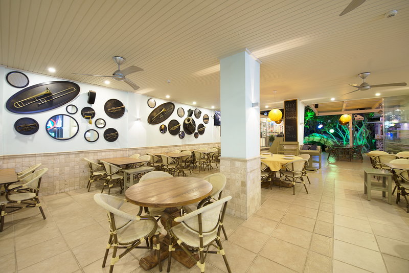 Tonoz Beach Hotel 7