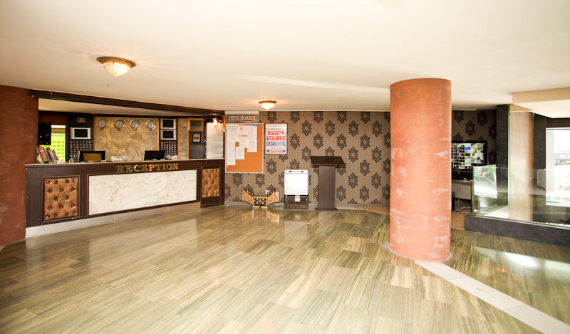 Ilkbal Deluxe Hotel 5