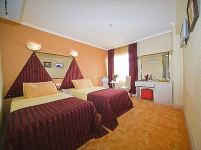 Ilkbal Deluxe Hotel 10