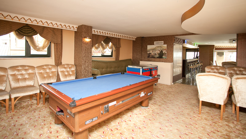 Ilkbal Deluxe Hotel 13