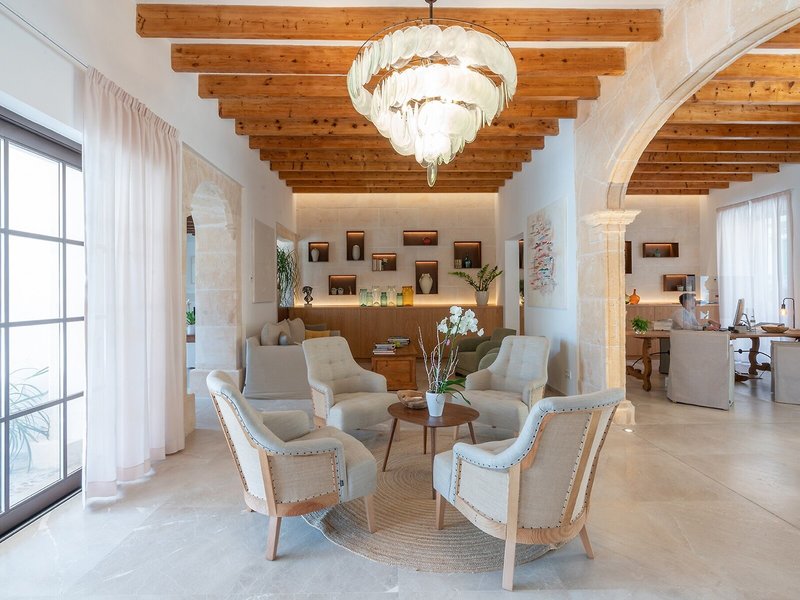 Ynaira Hotel & Spa 11