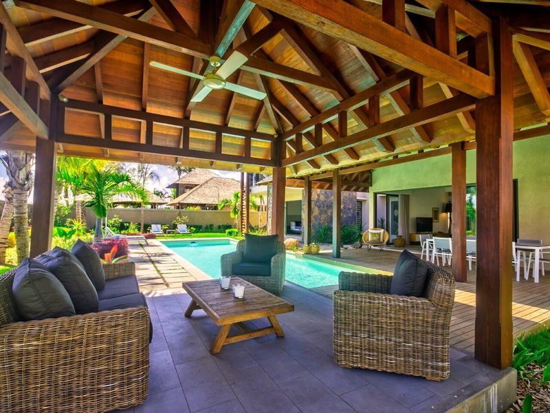 Mythic Suites & Villas 12