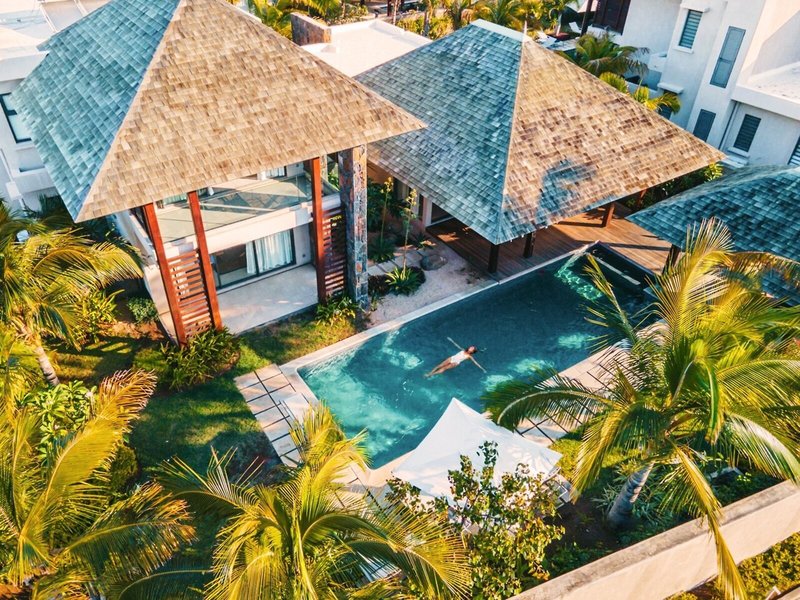 Mythic Suites & Villas 16