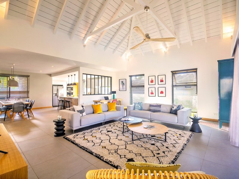 Mythic Suites & Villas 19