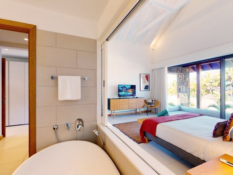 Mythic Suites & Villas 41