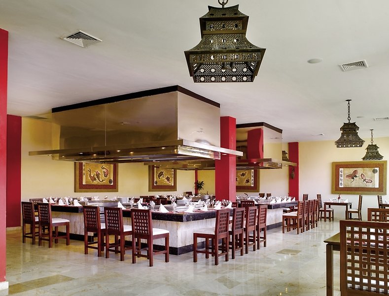 Grand Palladium Palace Resort & Spa 15